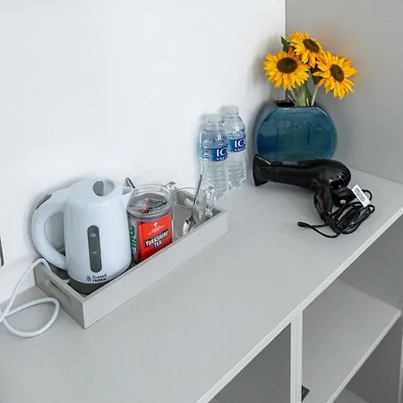 Superior Compact Studio Close To Amenities Apartament *